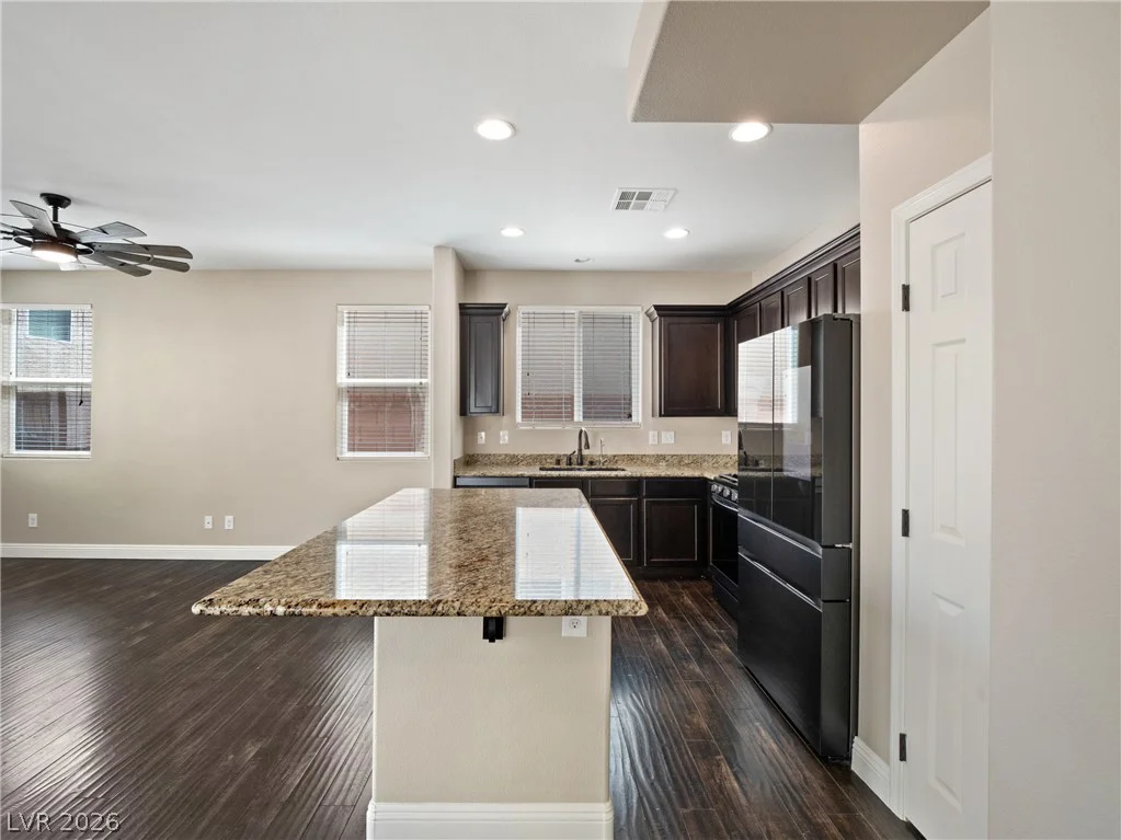 7542 Crooked Branch, Las Vegas, NV 89143