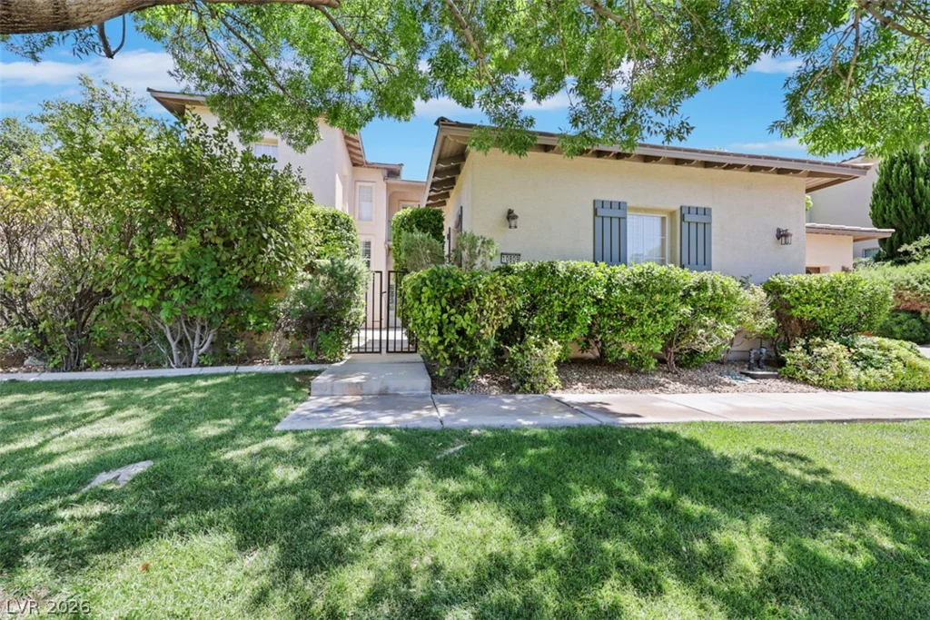 10809 Beringer, Las Vegas, NV 89144
