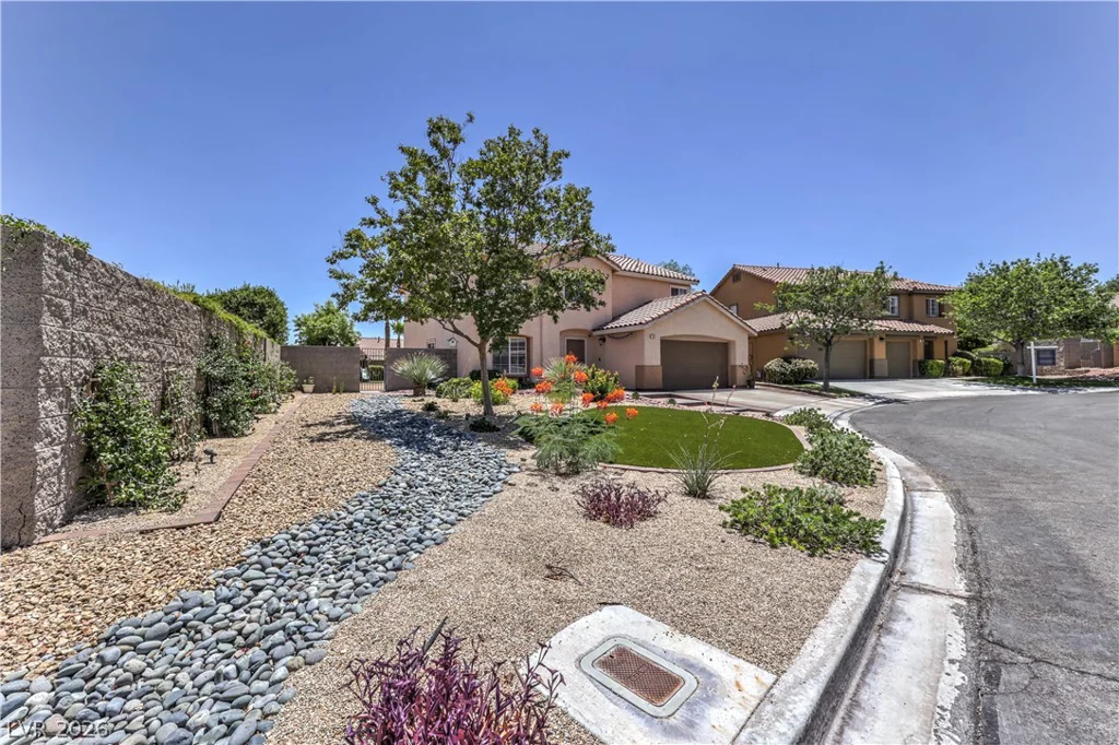 152 Welland, Las Vegas, NV 89144
