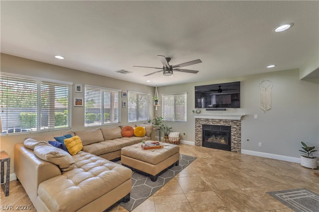 152 Welland, Las Vegas, NV 89144