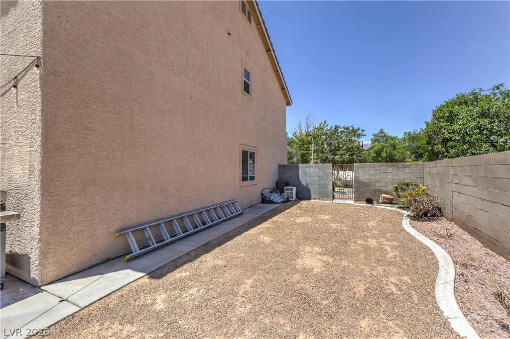 152 Welland, Las Vegas, NV 89144