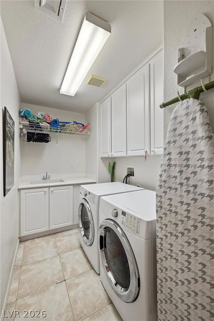 3049 Blazing Creek, Henderson, NV 89052