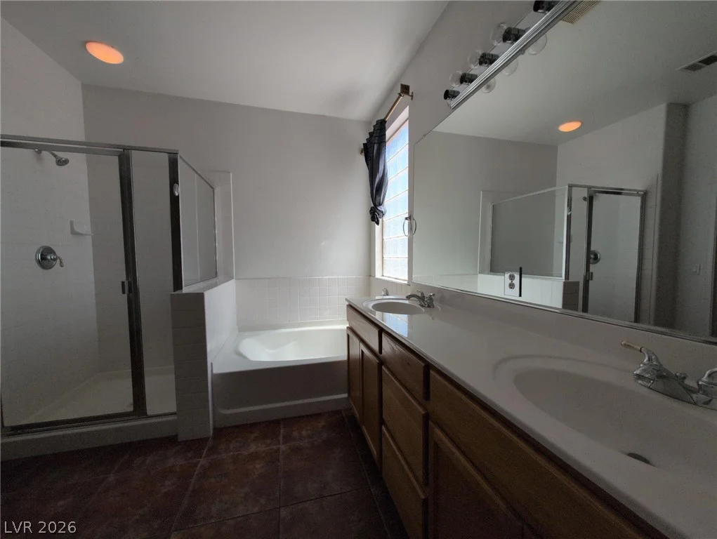 10425 Foggy Glen, Las Vegas, NV 89135