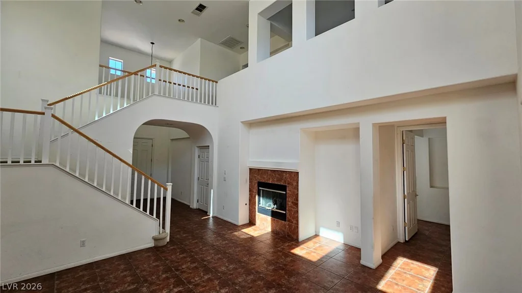 10425 Foggy Glen, Las Vegas, NV 89135