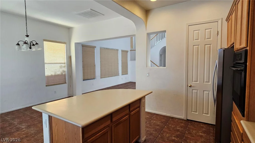 10425 Foggy Glen, Las Vegas, NV 89135