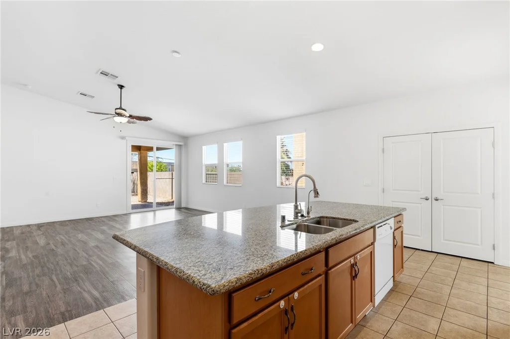 6829 Painted Morning, Las Vegas, NV 89142