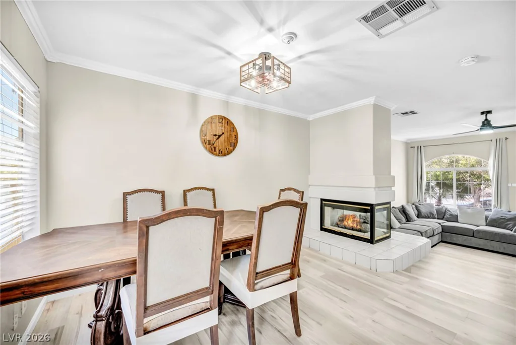 8914 Indian Eagle, Las Vegas, NV 89129