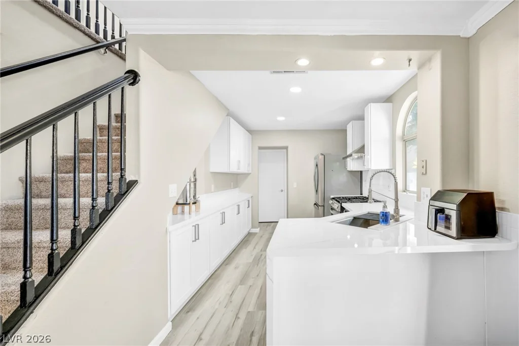 8914 Indian Eagle, Las Vegas, NV 89129