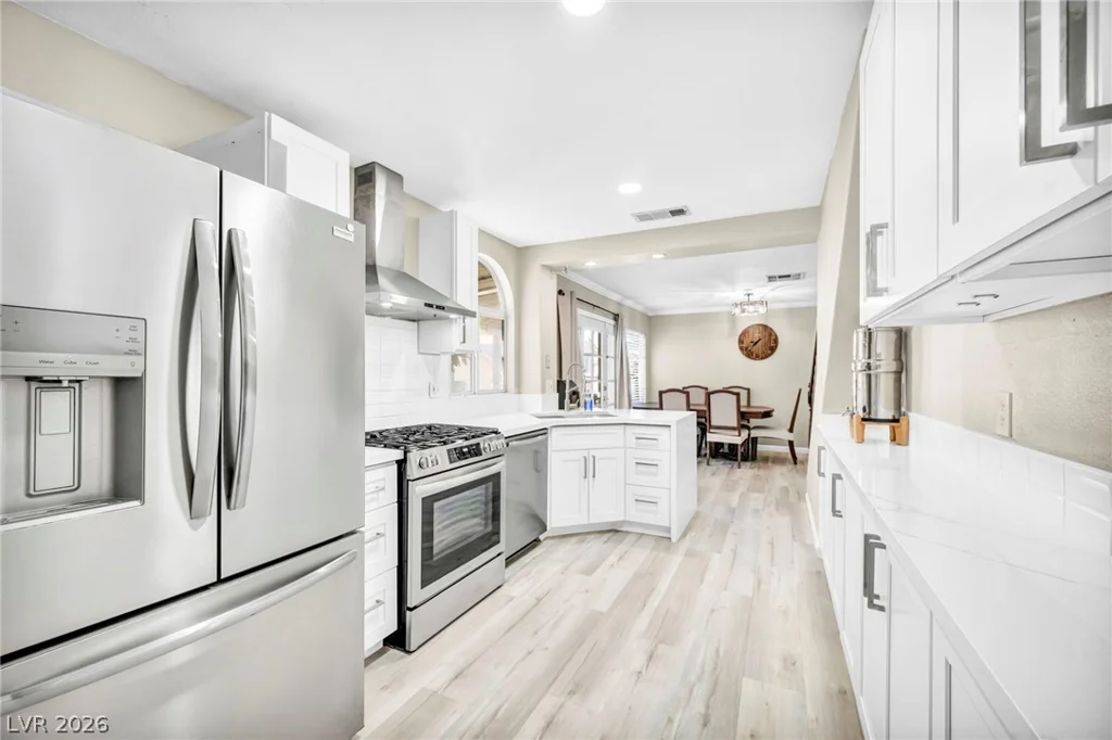 8914 Indian Eagle, Las Vegas, NV 89129
