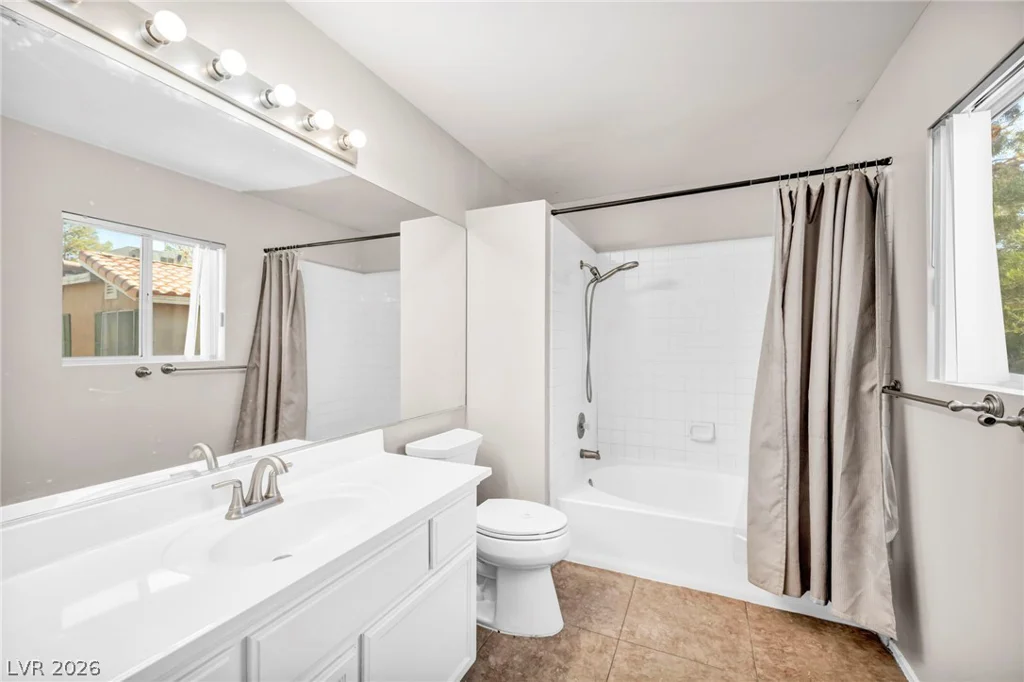 8914 Indian Eagle, Las Vegas, NV 89129