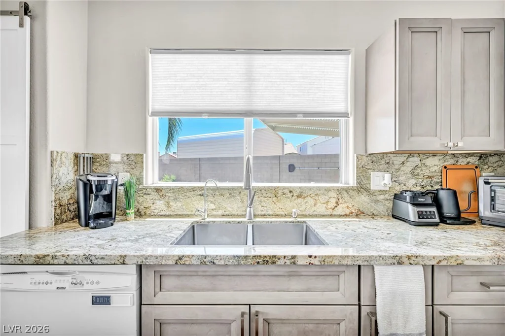850 Purple Sage, Henderson, NV 89015