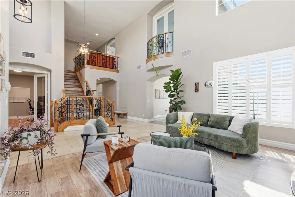 10807 Osceola Mills, Las Vegas, NV 89141