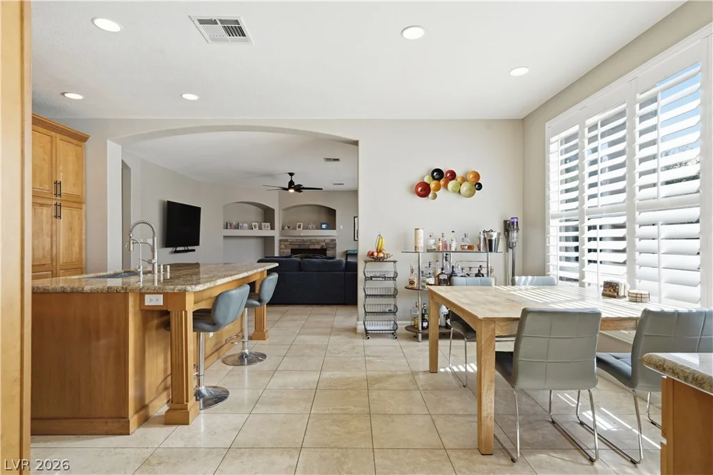 10807 Osceola Mills, Las Vegas, NV 89141