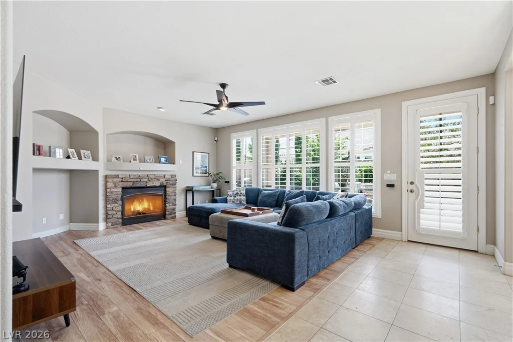 10807 Osceola Mills, Las Vegas, NV 89141
