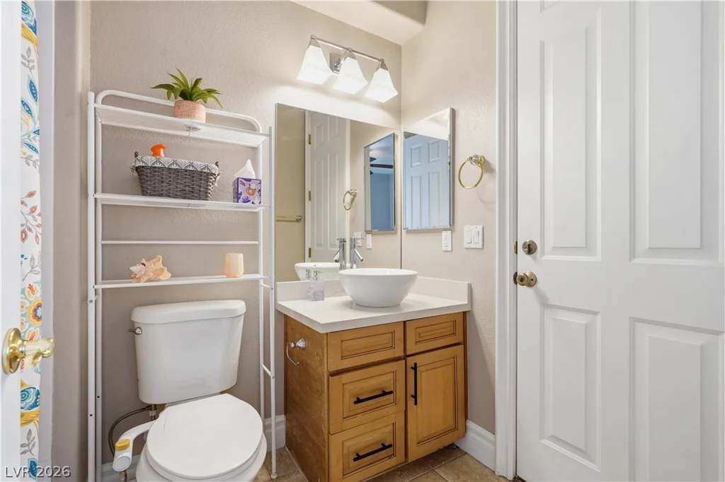 10807 Osceola Mills, Las Vegas, NV 89141