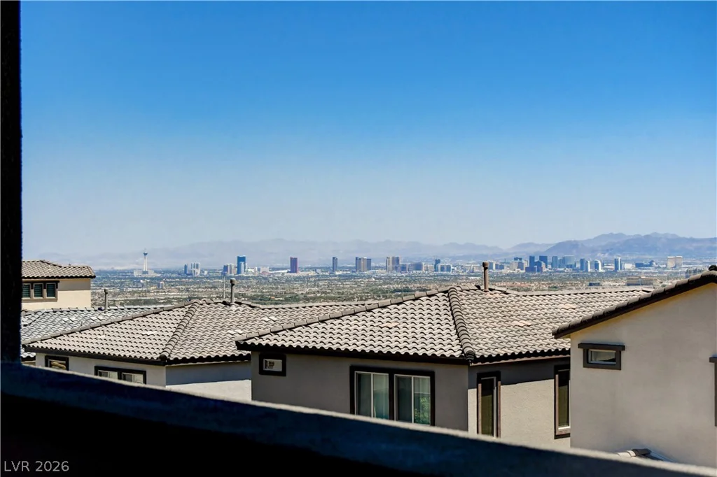 11627 Desert Hollow, Las Vegas, NV 89138