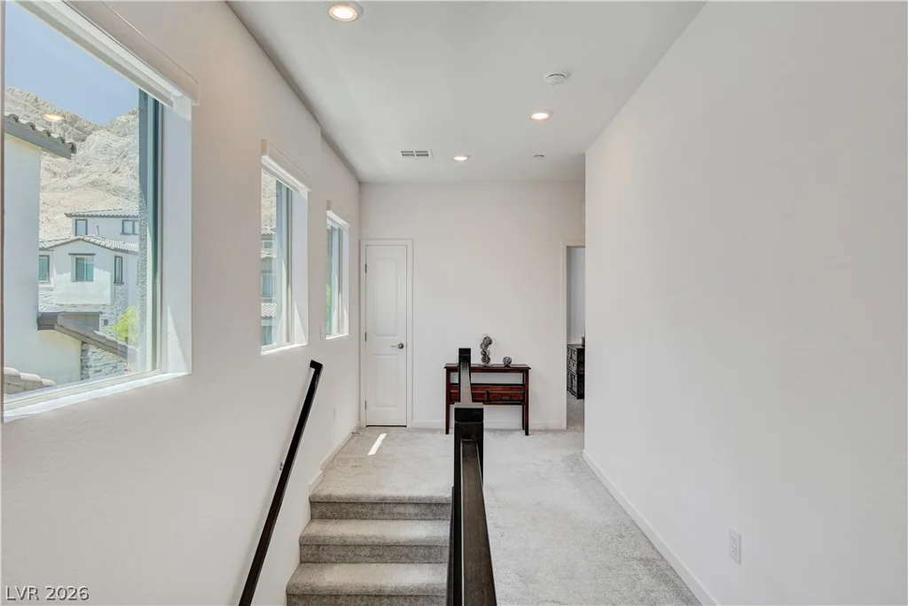 11627 Desert Hollow, Las Vegas, NV 89138