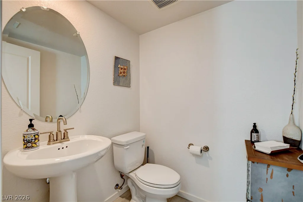 11627 Desert Hollow, Las Vegas, NV 89138