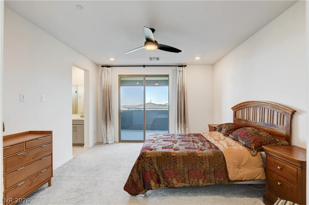 11627 Desert Hollow, Las Vegas, NV 89138
