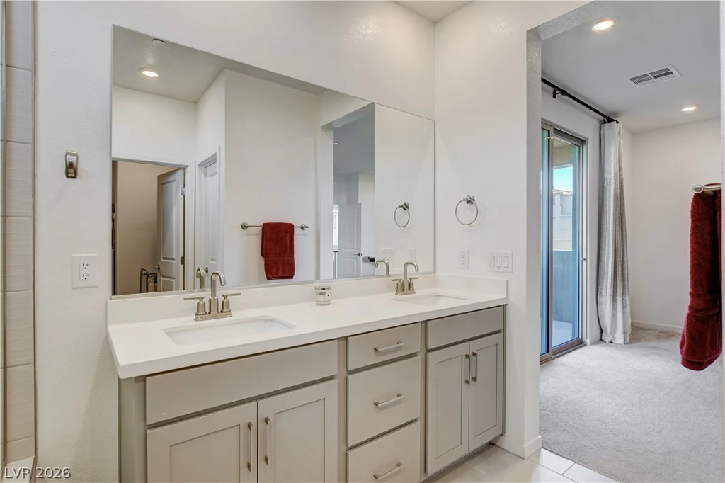 11627 Desert Hollow, Las Vegas, NV 89138