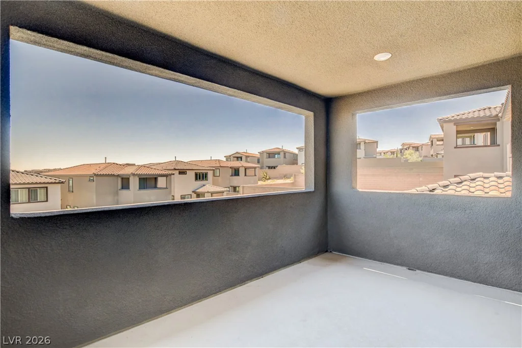 11627 Desert Hollow, Las Vegas, NV 89138