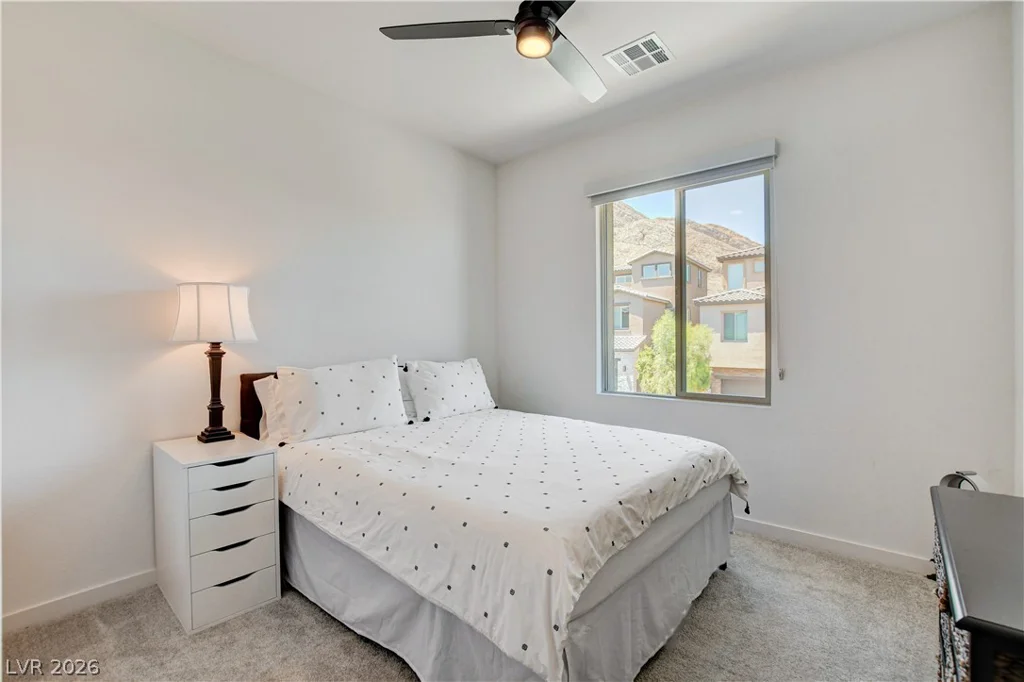 11627 Desert Hollow, Las Vegas, NV 89138