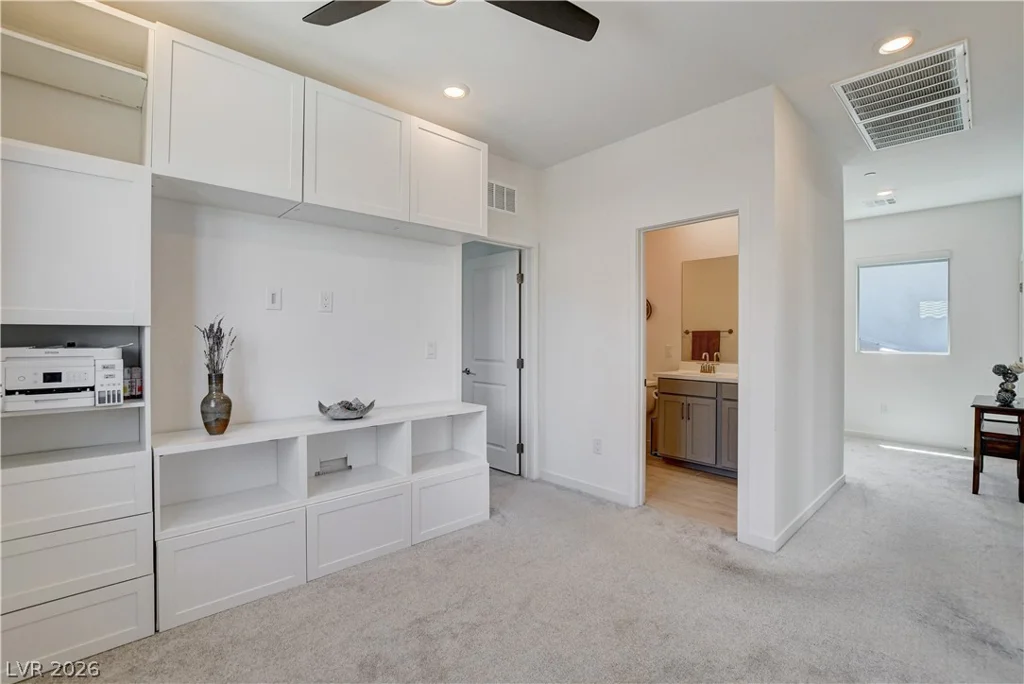 11627 Desert Hollow, Las Vegas, NV 89138
