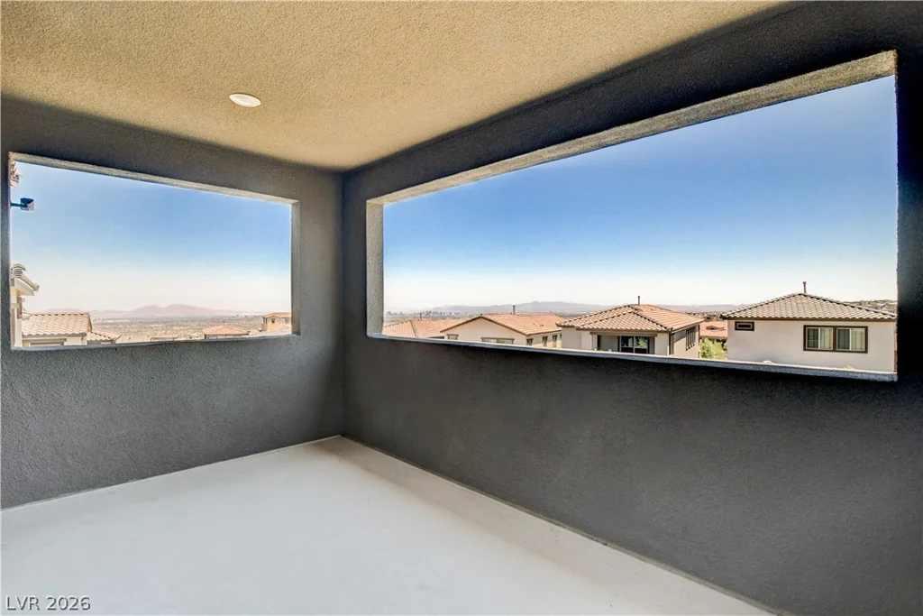 11627 Desert Hollow, Las Vegas, NV 89138