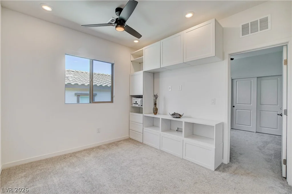 11627 Desert Hollow, Las Vegas, NV 89138