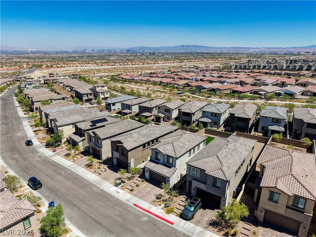 11627 Desert Hollow, Las Vegas, NV 89138