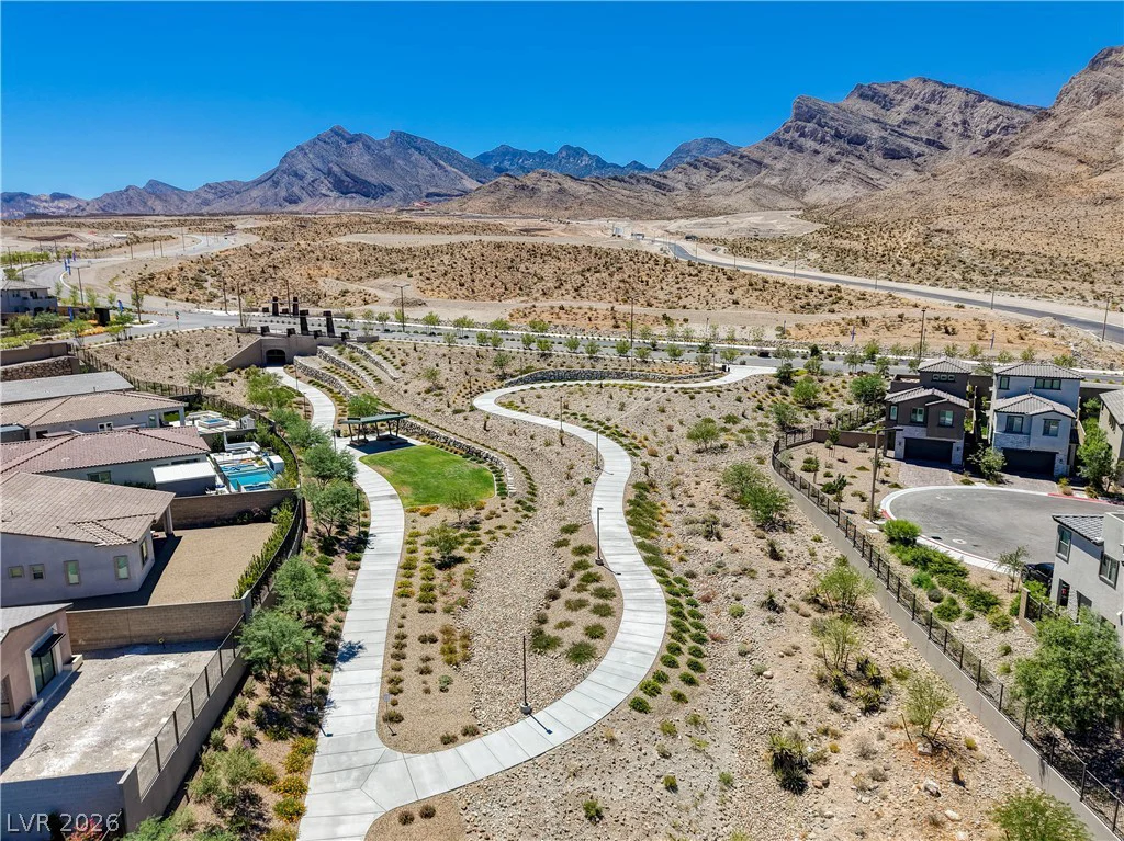 11627 Desert Hollow, Las Vegas, NV 89138