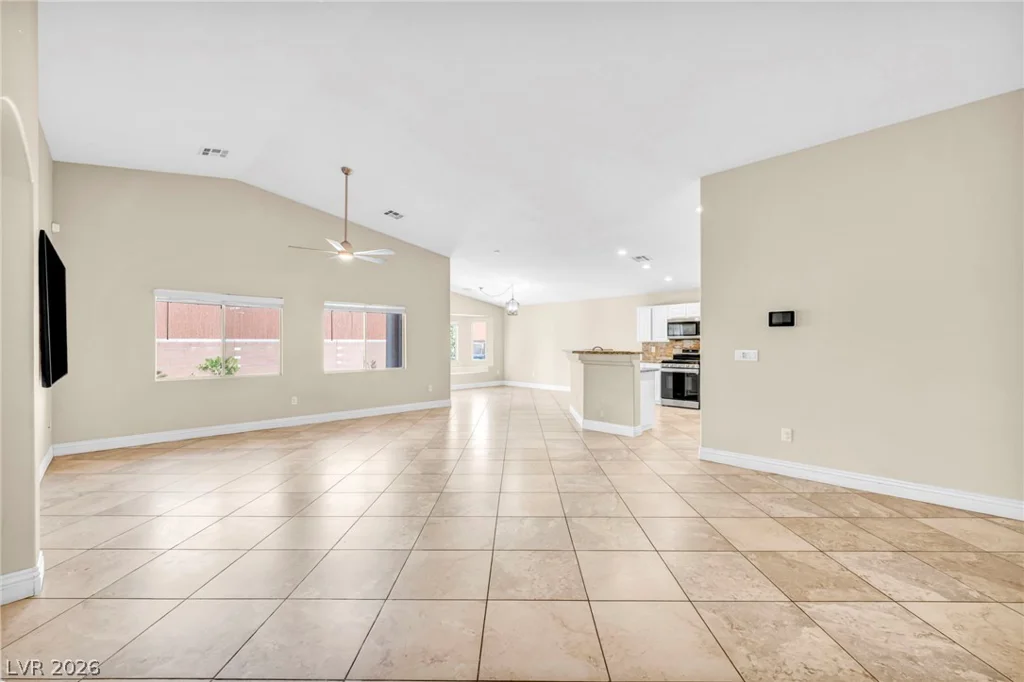6405 Raptor, North Las Vegas, NV 89084