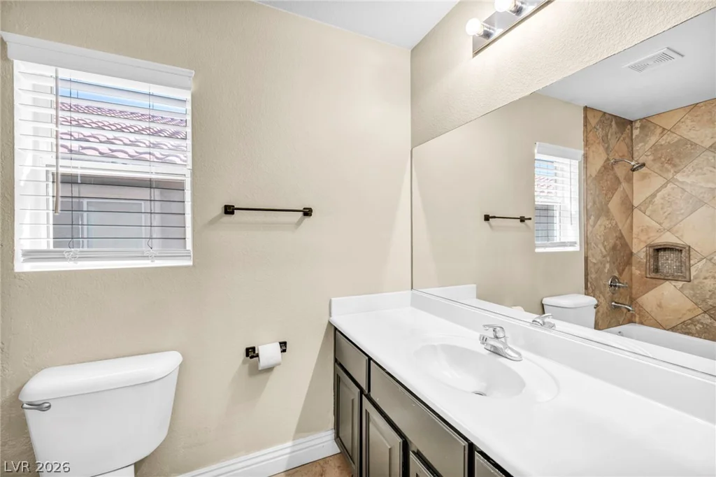 6405 Raptor, North Las Vegas, NV 89084