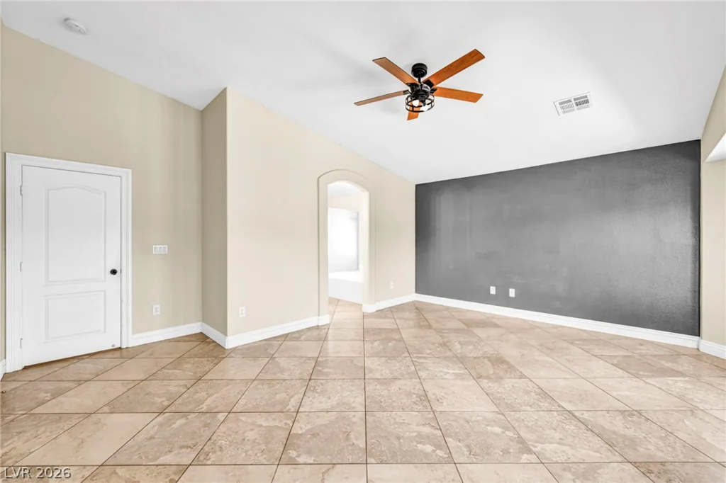 6405 Raptor, North Las Vegas, NV 89084