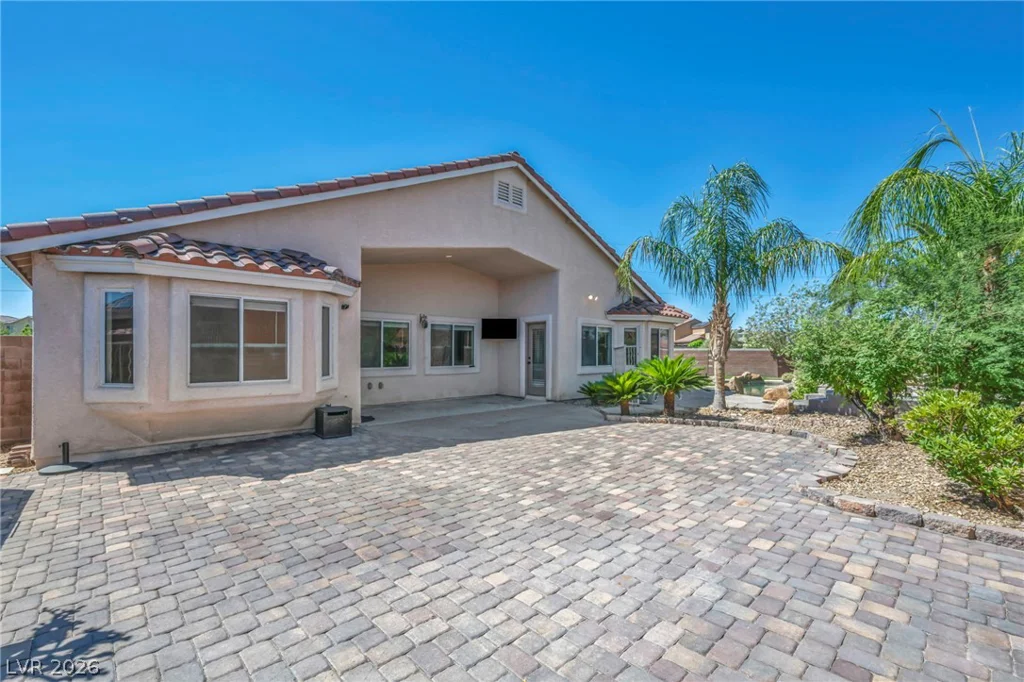 6405 Raptor, North Las Vegas, NV 89084