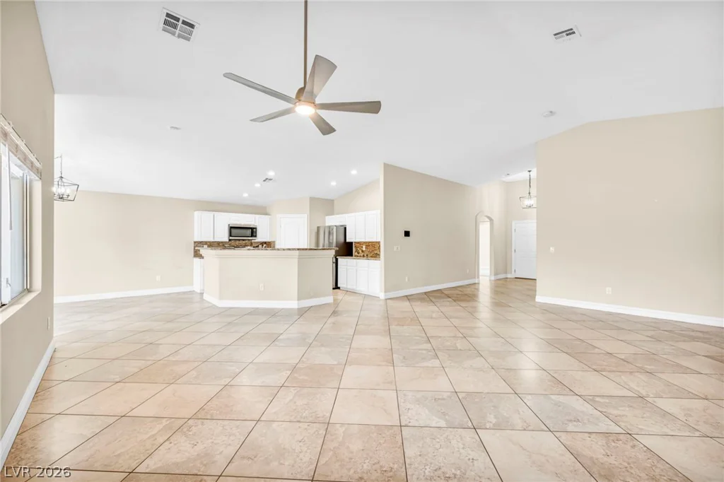 6405 Raptor, North Las Vegas, NV 89084