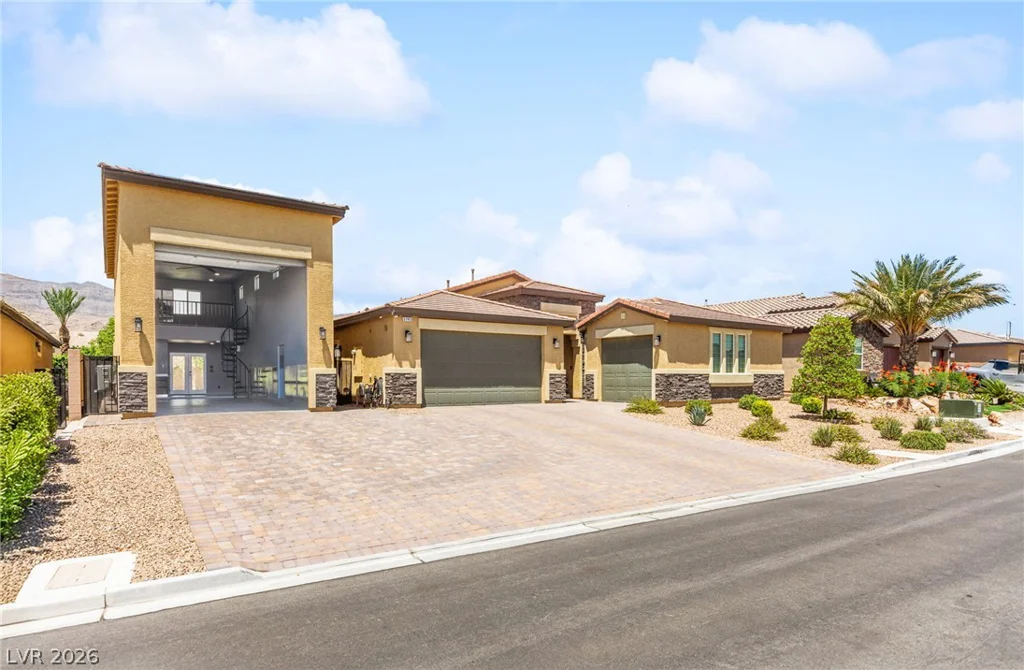5745 Temple Ridge, Las Vegas, NV 89149