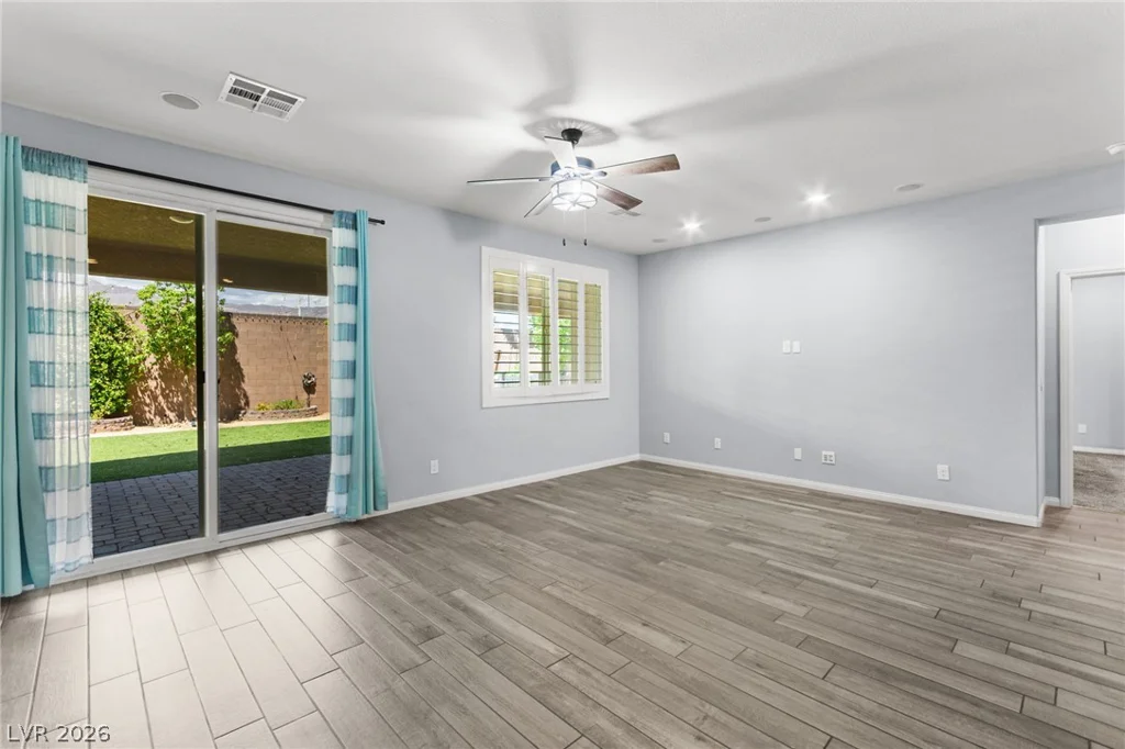 5745 Temple Ridge, Las Vegas, NV 89149
