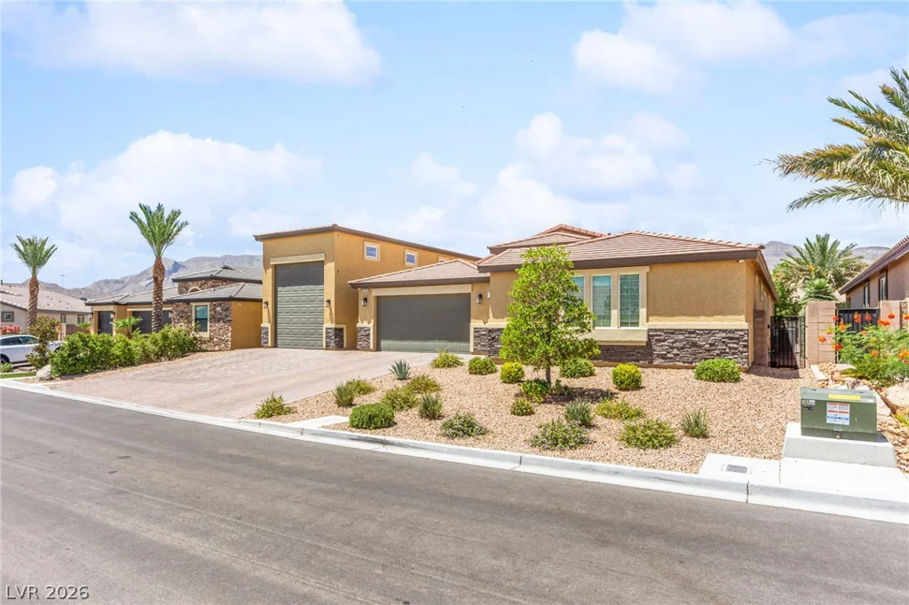 5745 Temple Ridge, Las Vegas, NV 89149