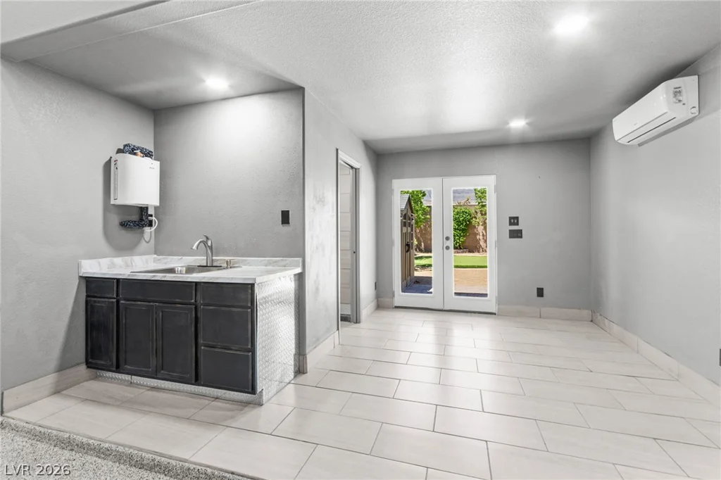 5745 Temple Ridge, Las Vegas, NV 89149