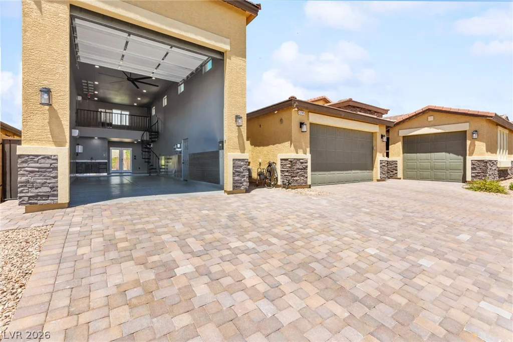 5745 Temple Ridge, Las Vegas, NV 89149