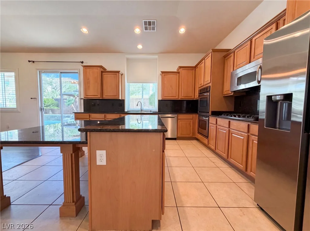 7937 Base Camp, Las Vegas, NV 89178