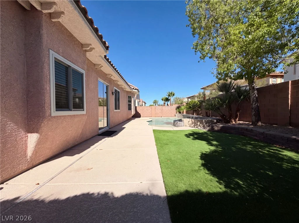 7937 Base Camp, Las Vegas, NV 89178