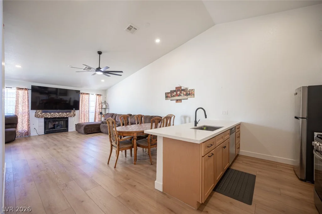 5732 Colwood, Las Vegas, NV 89130