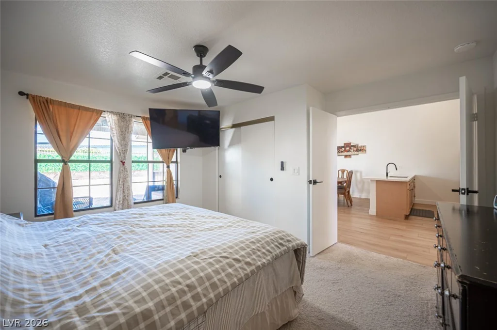 5732 Colwood, Las Vegas, NV 89130