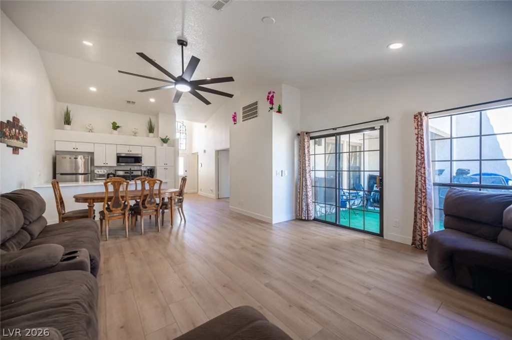 5732 Colwood, Las Vegas, NV 89130