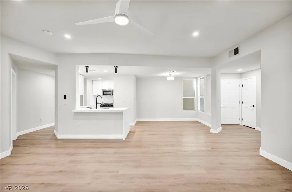 1708 Sky Of Red, Las Vegas, NV 89128