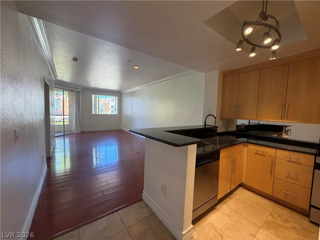 210 Flamingo, Las Vegas, NV 89169