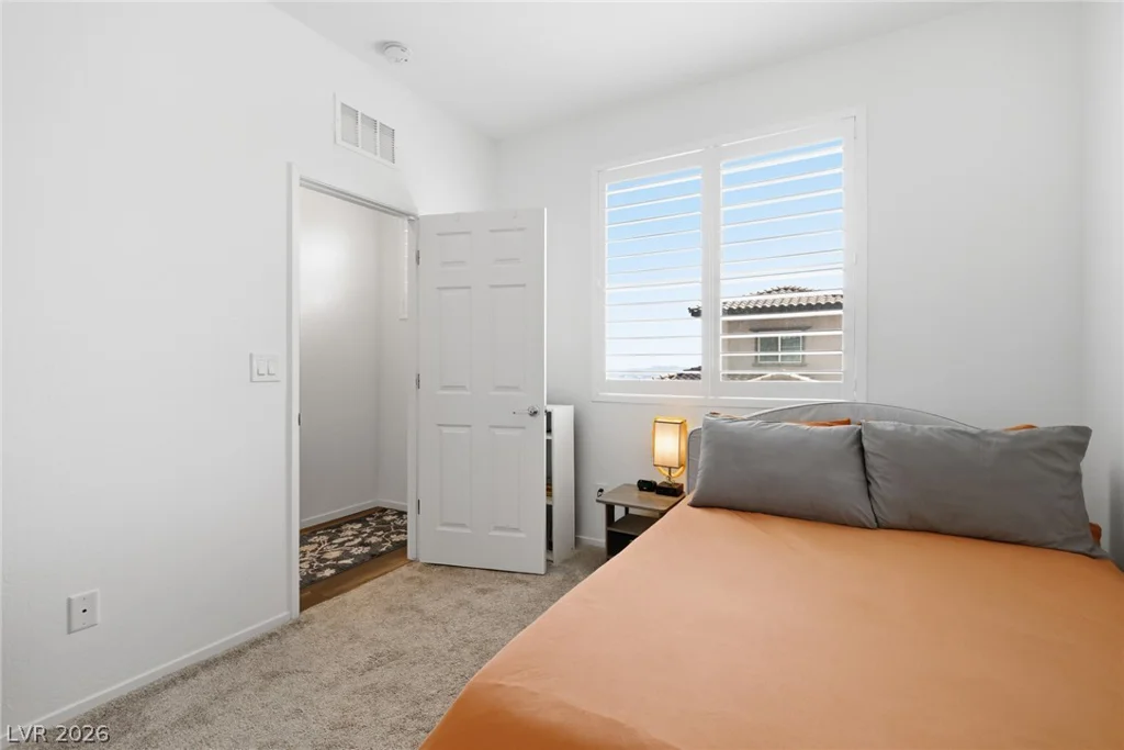 161 Petaluma Valley, Las Vegas, NV 89138