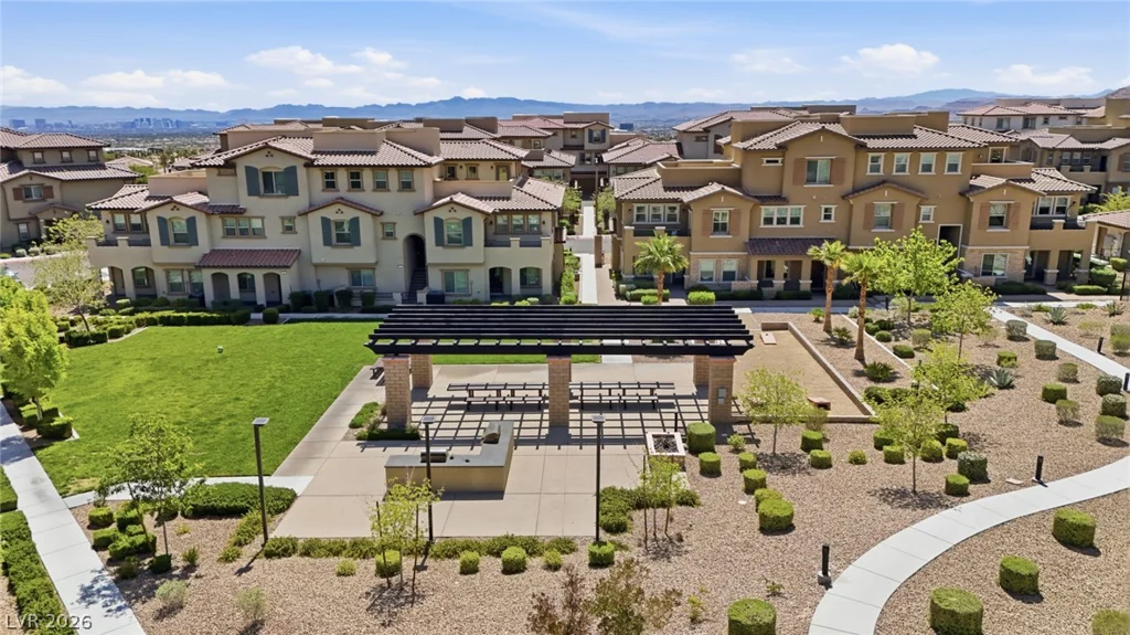161 Petaluma Valley, Las Vegas, NV 89138